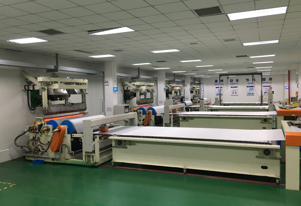 中國塑料機械行業迅速崛起 站穩腳跟是挑戰 中國塑料機械行業迅速崛起 站穩腳跟是挑戰